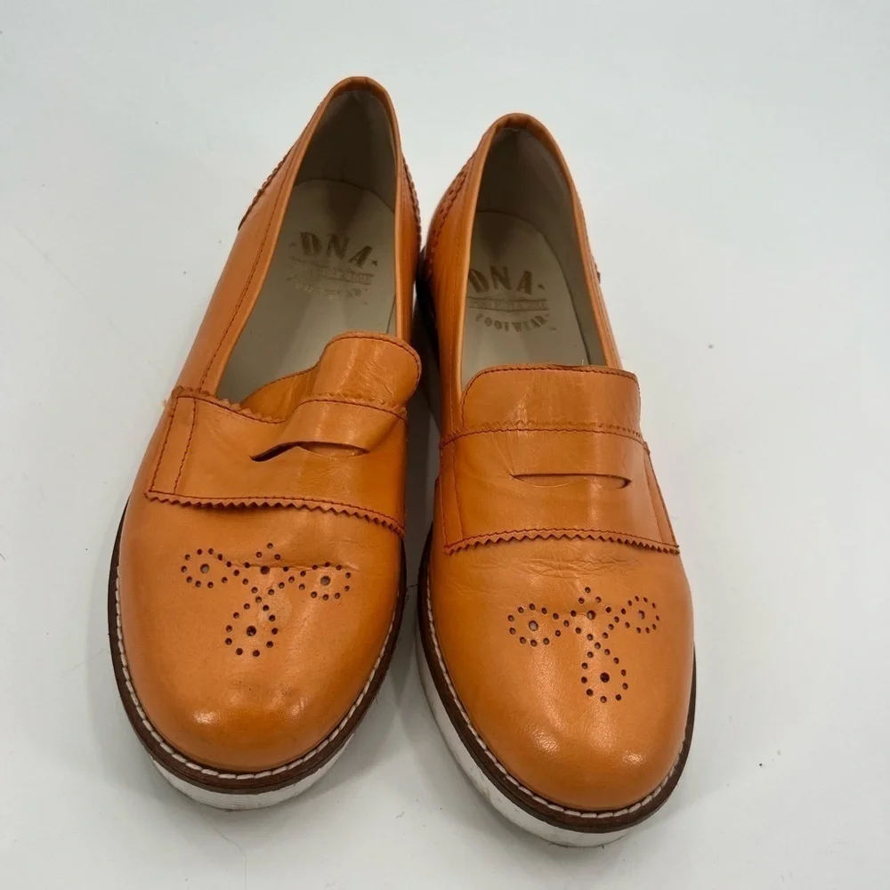 DNA Mind Body & Sole brown orange loafers shoes 7 (size 39)